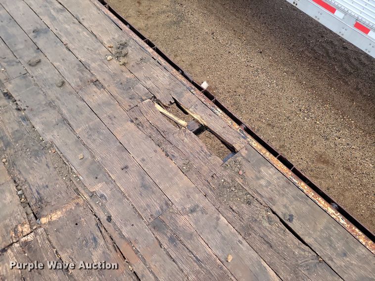 image for item LA9653 1986 Aztec flatbed trailer