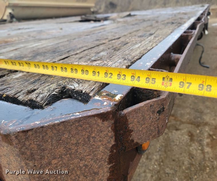 image for item LA9653 1986 Aztec flatbed trailer