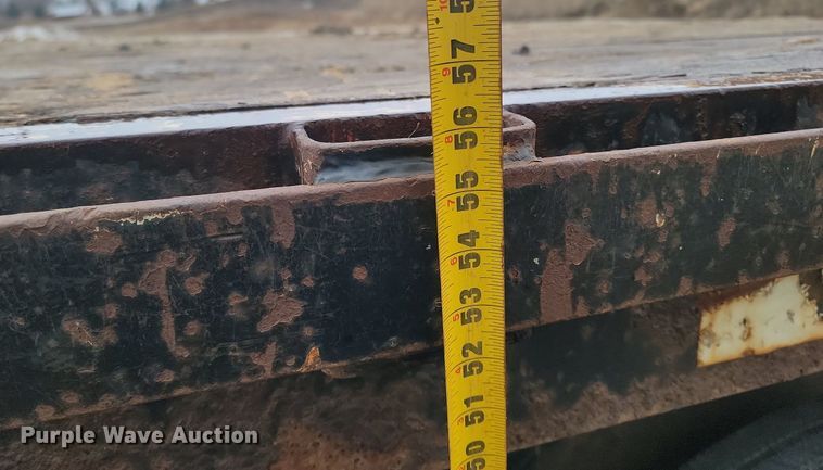 image for item LA9653 1986 Aztec flatbed trailer