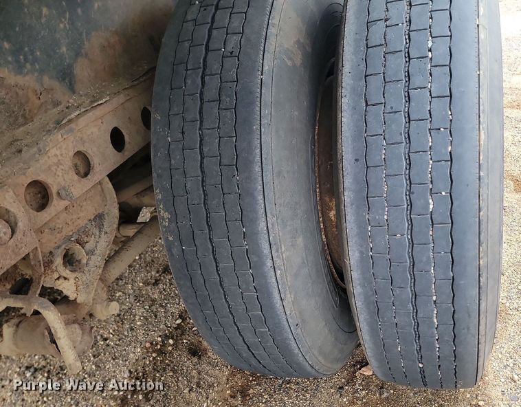 image for item LA9653 1986 Aztec flatbed trailer