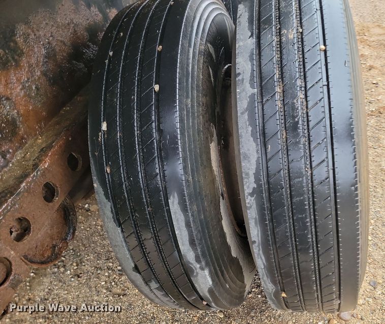 image for item LA9653 1986 Aztec flatbed trailer