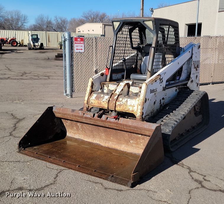image for item LA9659 2003 Bobcat  T200 tracked skid steer loader