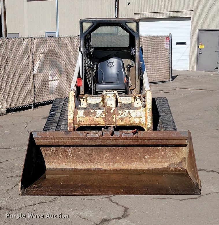 image for item LA9659 2003 Bobcat  T200 tracked skid steer loader