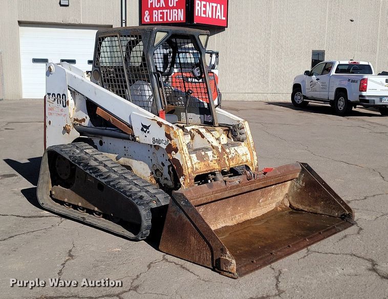 image for item LA9659 2003 Bobcat  T200 tracked skid steer loader