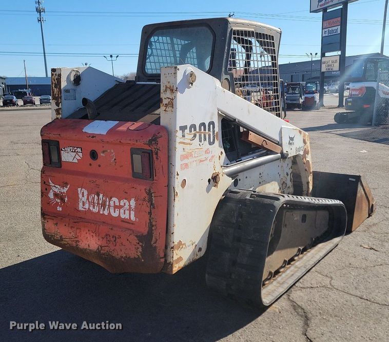 image for item LA9659 2003 Bobcat  T200 tracked skid steer loader