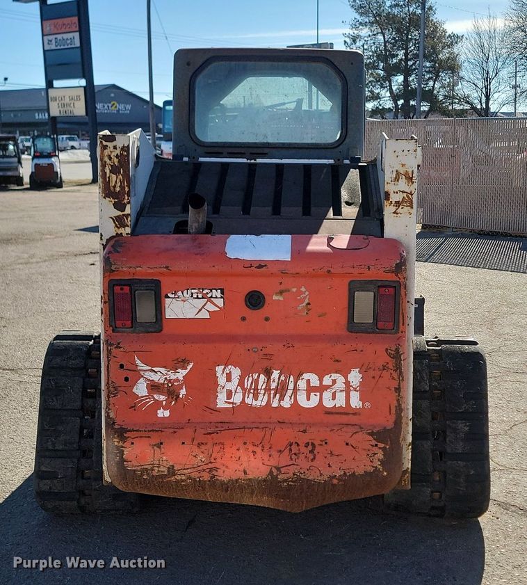 image for item LA9659 2003 Bobcat  T200 tracked skid steer loader