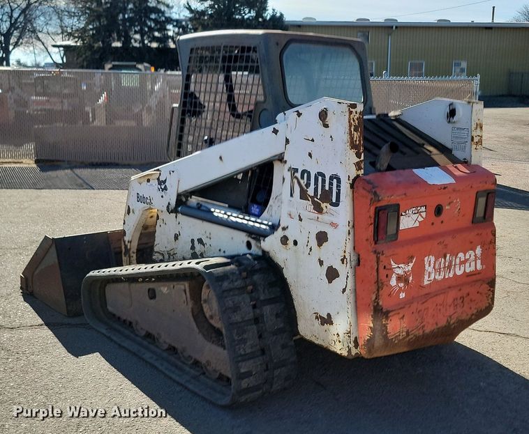image for item LA9659 2003 Bobcat  T200 tracked skid steer loader