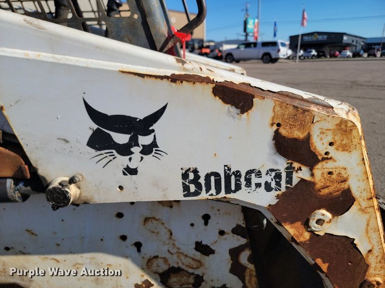 image for item LA9659 2003 Bobcat  T200 tracked skid steer loader