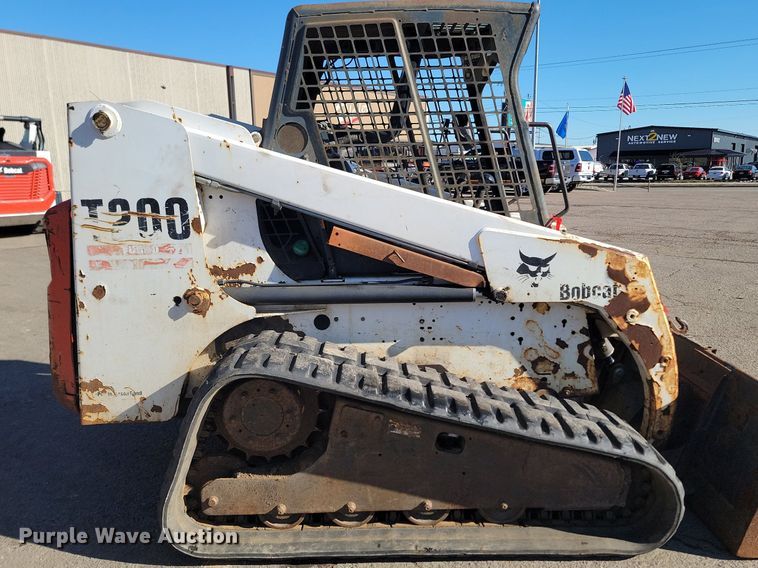 image for item LA9659 2003 Bobcat  T200 tracked skid steer loader