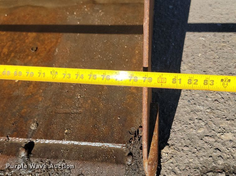 image for item LA9659 2003 Bobcat  T200 tracked skid steer loader