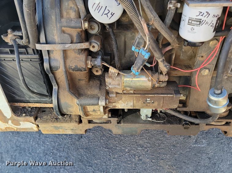 image for item LA9659 2003 Bobcat  T200 tracked skid steer loader