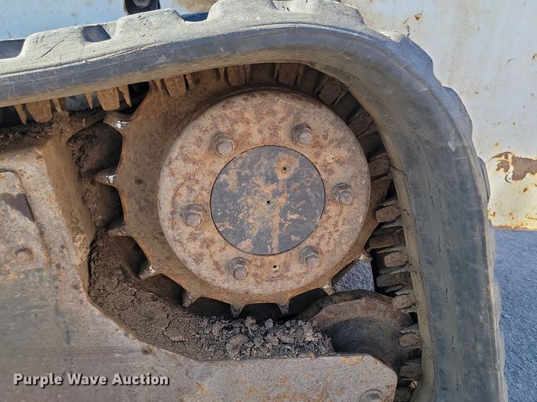 image for item LA9659 2003 Bobcat  T200 tracked skid steer loader