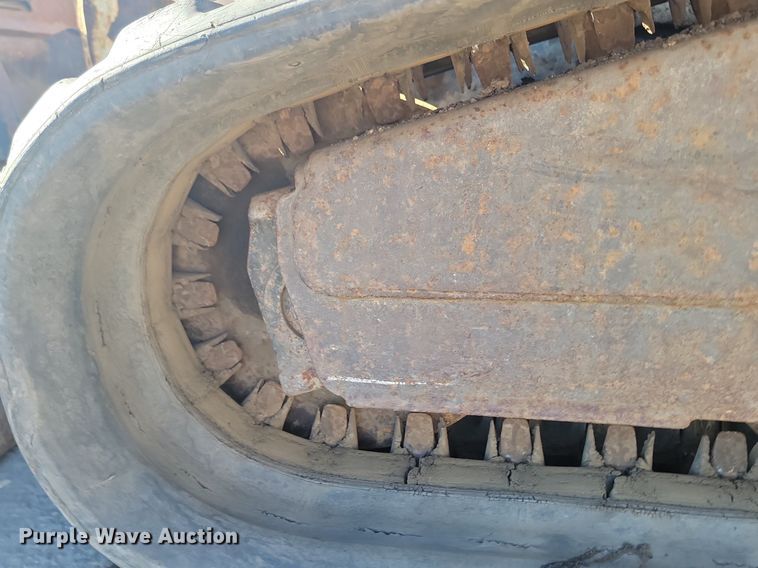 image for item LA9659 2003 Bobcat  T200 tracked skid steer loader