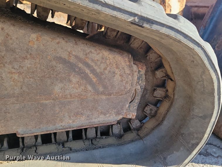 image for item LA9659 2003 Bobcat  T200 tracked skid steer loader