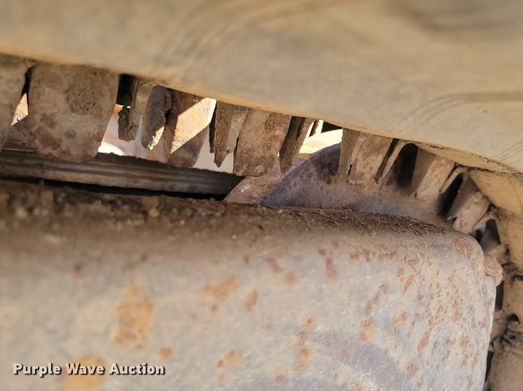 image for item LA9659 2003 Bobcat  T200 tracked skid steer loader