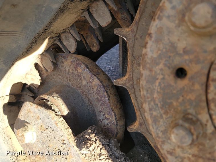 image for item LA9659 2003 Bobcat  T200 tracked skid steer loader