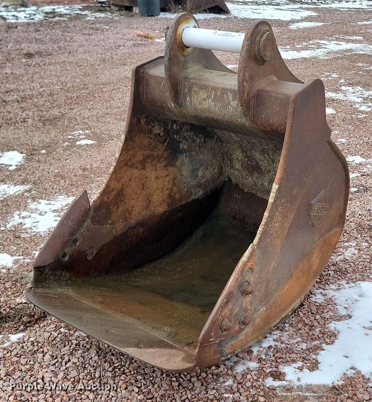 image for item LA9673 Hensley 36