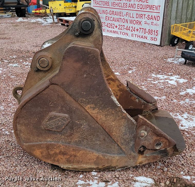 image for item LA9673 Hensley 36