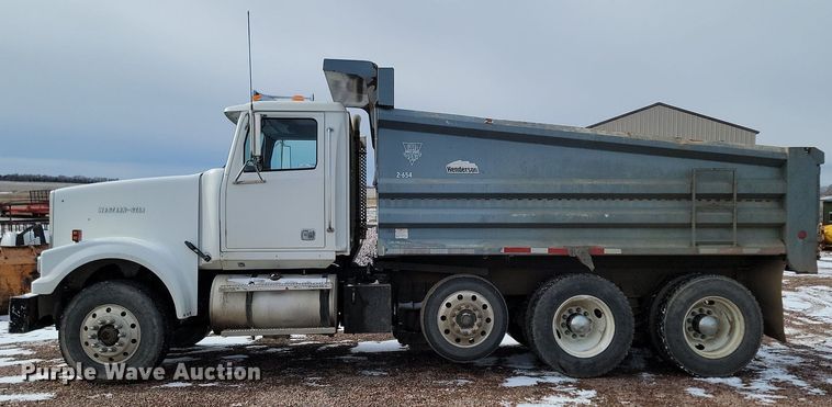 image for item LA9674 2008 Western Star 4900FA dump truck