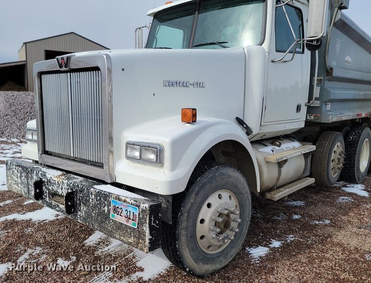 image for item LA9674 2008 Western Star 4900FA dump truck