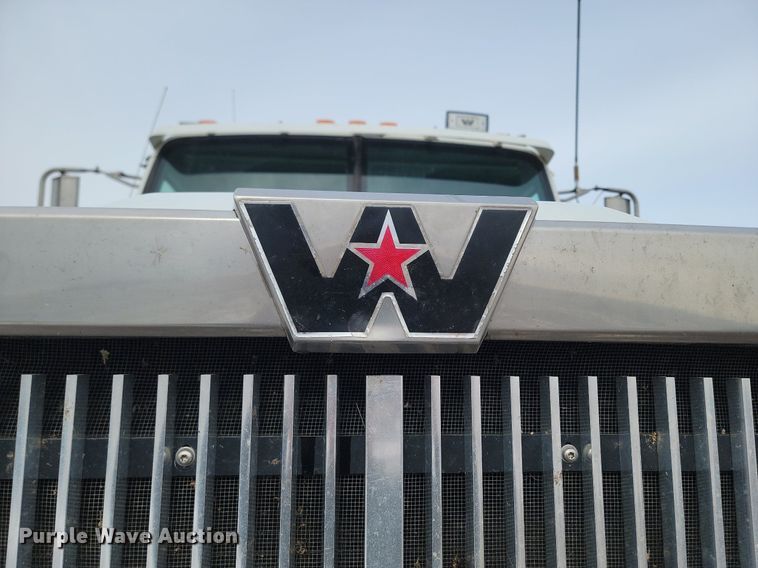 image for item LA9674 2008 Western Star 4900FA dump truck