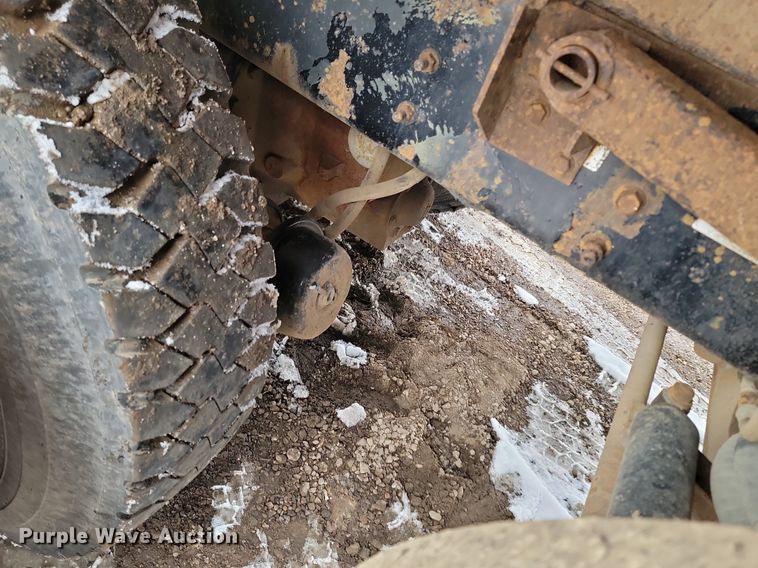 image for item LA9675 2000 Sterling LT8500 dump truck