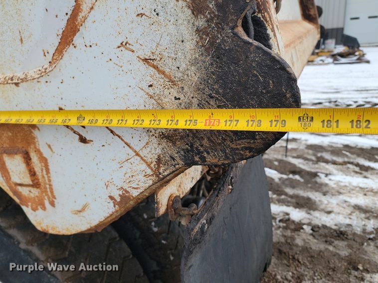 image for item LA9675 2000 Sterling LT8500 dump truck