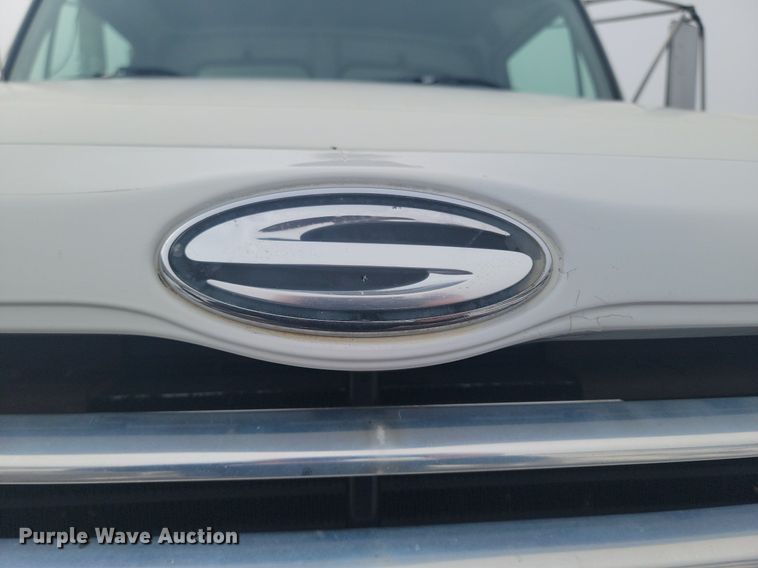 image for item LA9675 2000 Sterling LT8500 dump truck