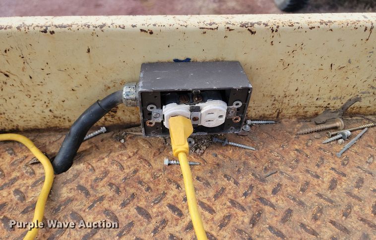 image for item LA9678 2000 JLG  33RTS scissor lift