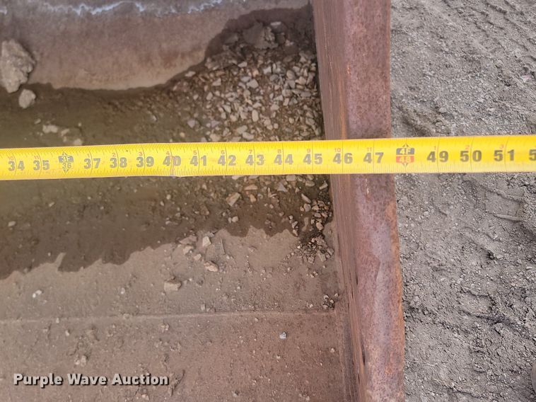 image for item LA9695 Esco excavator bucket