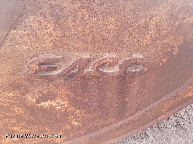 image for item LA9695 Esco excavator bucket