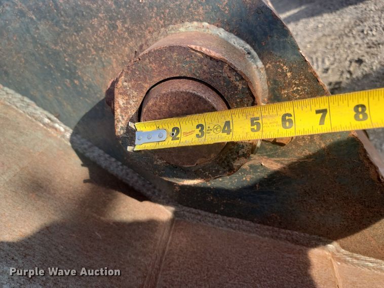 image for item LA9695 Esco excavator bucket