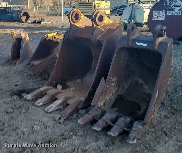 image for item LA9696 (6) buckets 