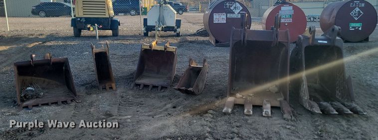 image for item LA9696 (6) buckets 