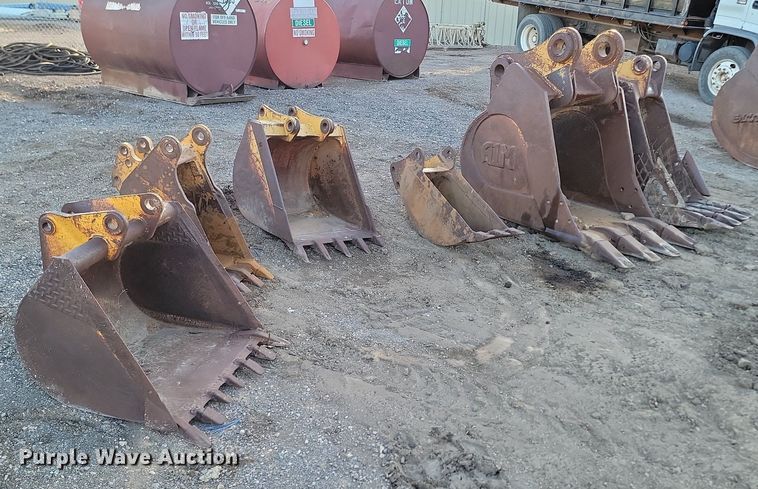 image for item LA9696 (6) buckets 