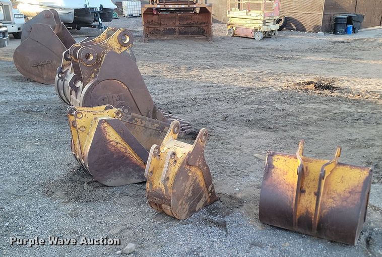 image for item LA9696 (6) buckets 