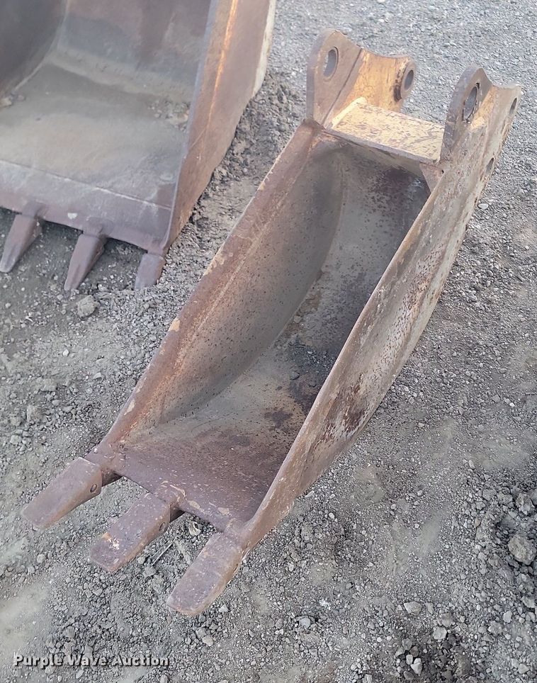 image for item LA9696 (6) buckets 