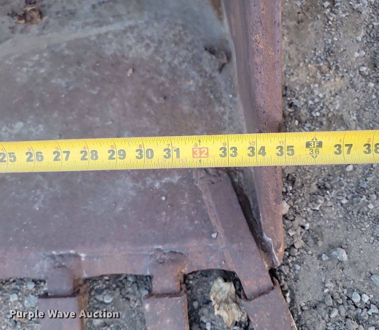 image for item LA9696 (6) buckets 