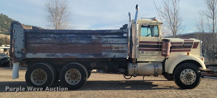 image for item LA9698 1988 Kenworth  W900 dump truck