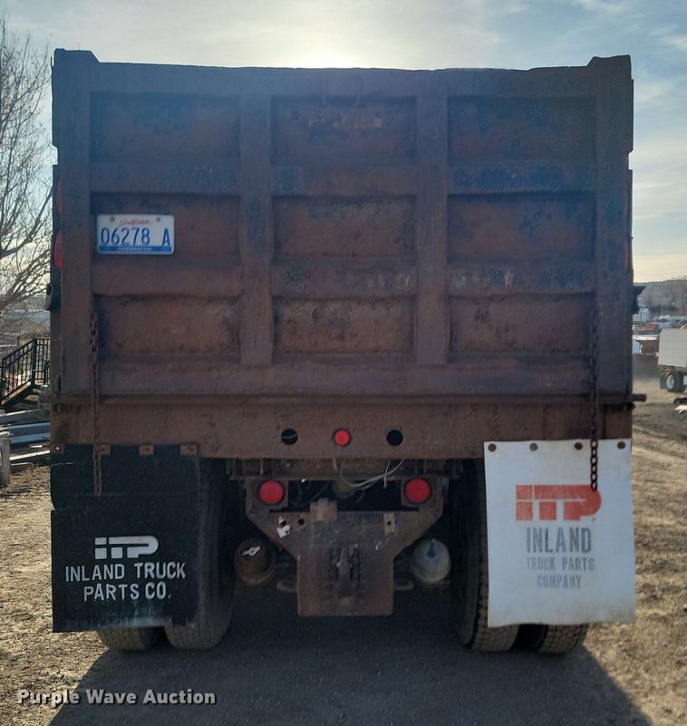 image for item LA9698 1988 Kenworth  W900 dump truck