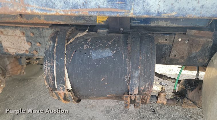 image for item LA9698 1988 Kenworth  W900 dump truck