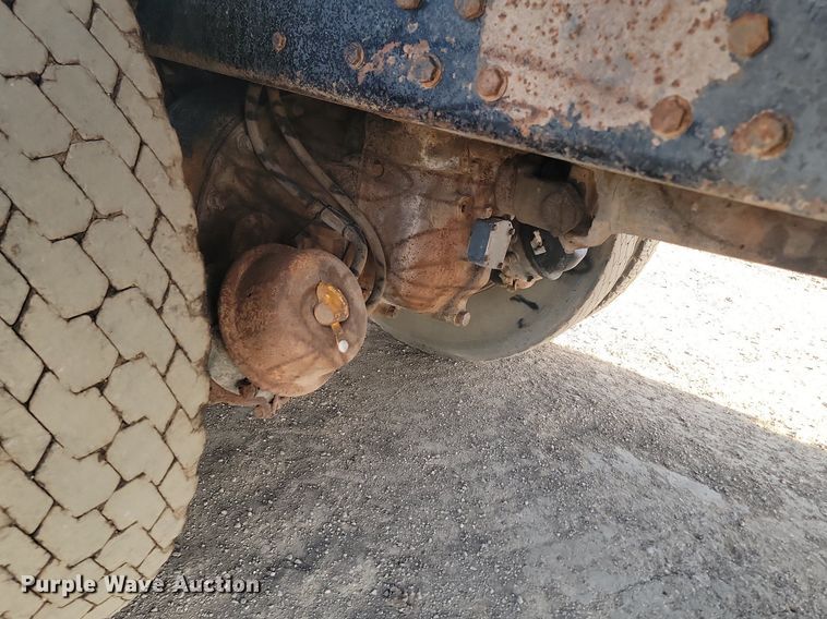 image for item LA9698 1988 Kenworth  W900 dump truck