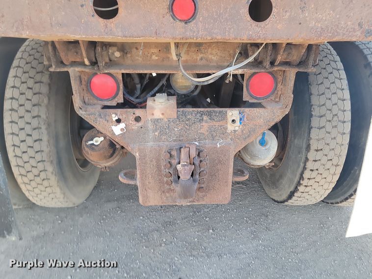 image for item LA9698 1988 Kenworth  W900 dump truck