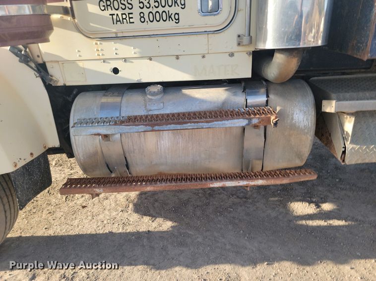 image for item LA9698 1988 Kenworth  W900 dump truck