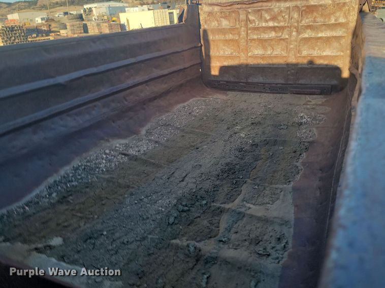 image for item LA9698 1988 Kenworth  W900 dump truck