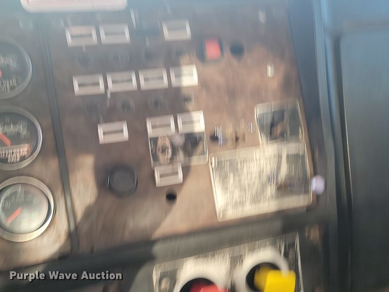 image for item LA9698 1988 Kenworth  W900 dump truck