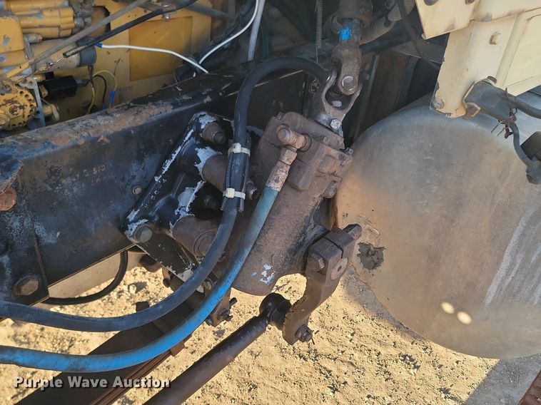 image for item LA9698 1988 Kenworth  W900 dump truck