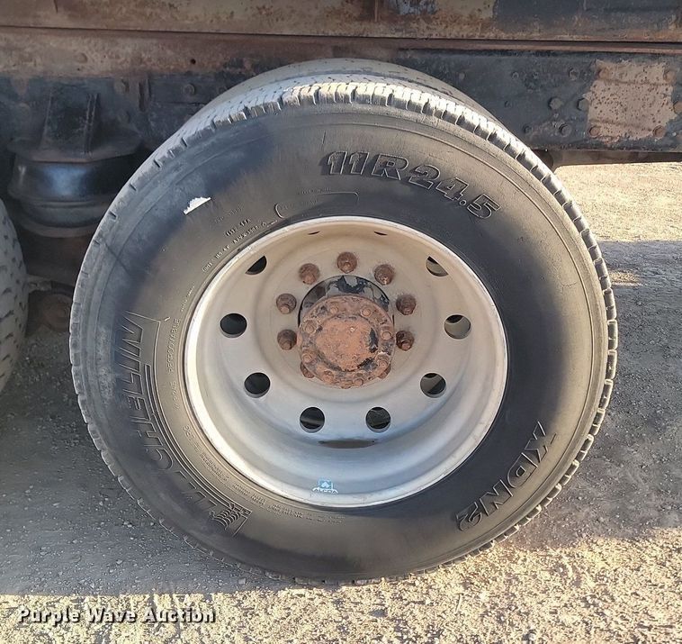 image for item LA9698 1988 Kenworth  W900 dump truck