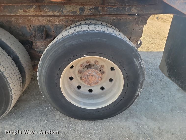 image for item LA9698 1988 Kenworth  W900 dump truck