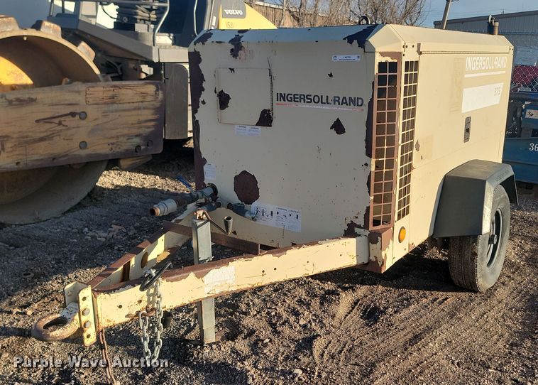 image for item LA9700 1999 Ingersoll Rand  P375WCU air compressor